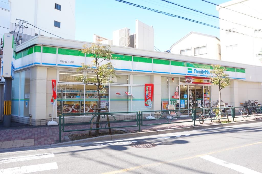 コンビニ　ファミリーマート 高砂五丁目店（コンビニ）まで366m
