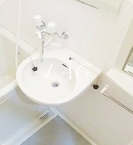 洗面設備　洗面台です。