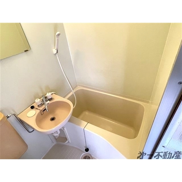 バス・シャワールーム　バスルーム