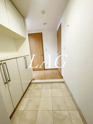 玄関　玄関です。