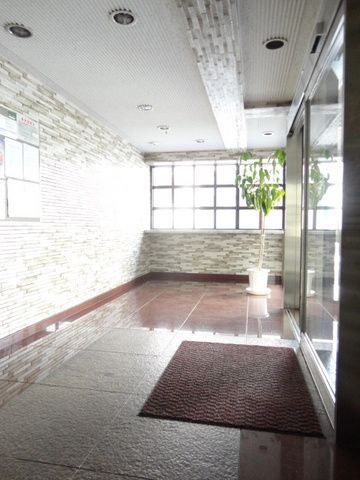 ロビー　綺麗なエントランス