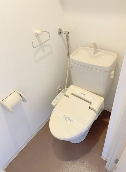 トイレ　☆ウォシュレット完備☆