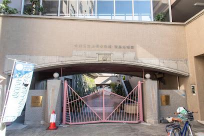 小学校　台東区立上野小学校（小学校）まで220m