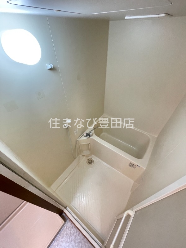 バス・シャワールーム　反転タイプ