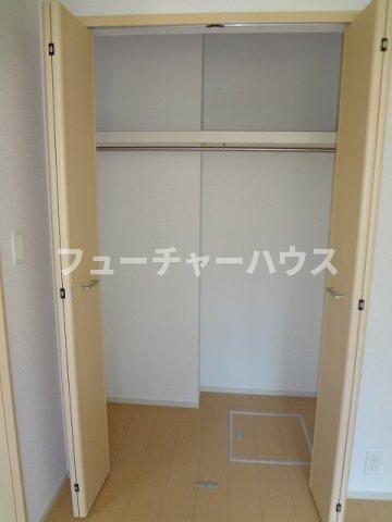 洗面設備　スペースが確保できる洗面所です