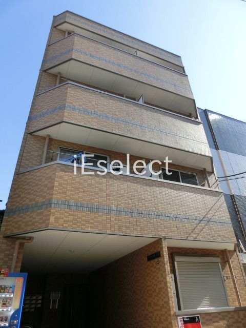 エントランス　外観別角度