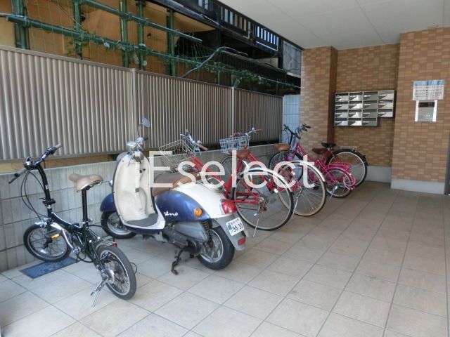 駐車場　駐輪スペース