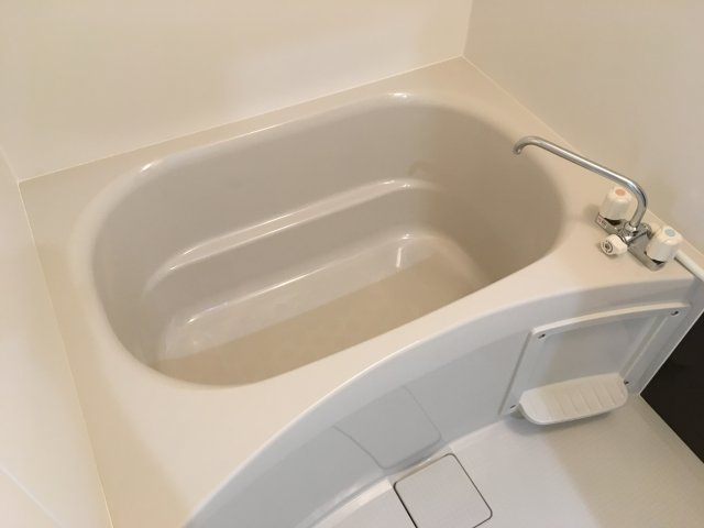バス・シャワールーム　お風呂です