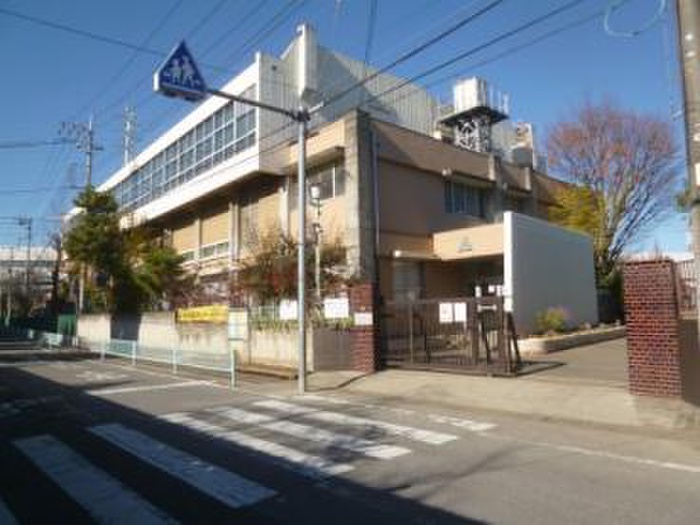 小学校　芝西小学校（小学校）まで89m