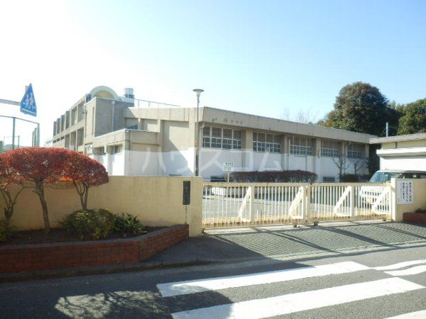 中学校　横浜市立港南中学校（中学校）まで467m
