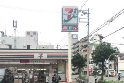コンビニ　セブン-イレブン 大阪東三国２丁目店（コンビニ）まで404m