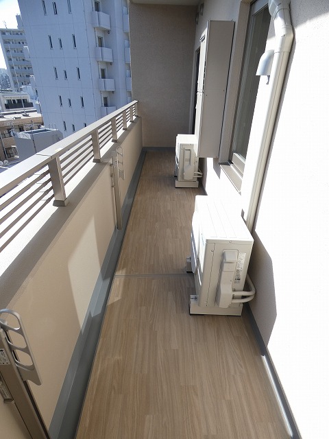 バルコニー　バルコニー