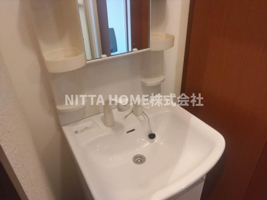 洗面設備　独立洗髪洗面台がついています◇