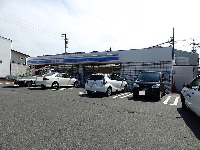 コンビニ　ローソン岐阜琴塚店（コンビニ）まで1069m