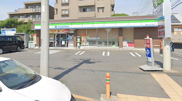 コンビニ　ファミリーマート藤沢石川五丁目店（コンビニ）まで598m