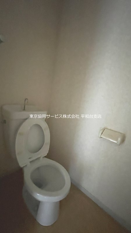 トイレ　※リフォーム前