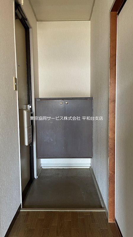 玄関　※リフォーム前