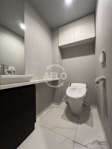 トイレ　Brillia Tower堂島　温水洗浄便座