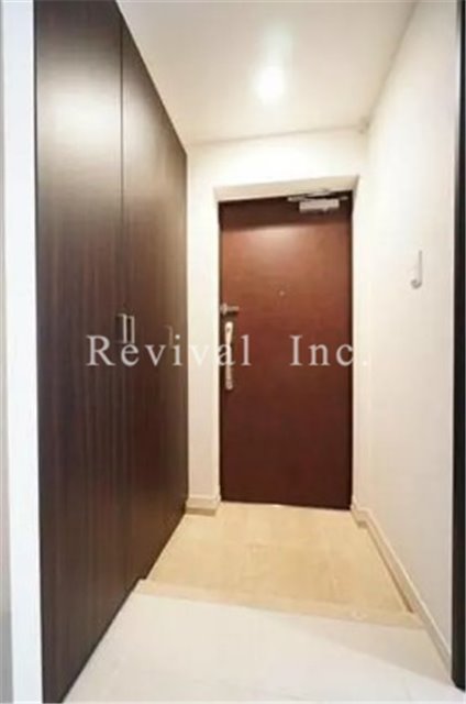 玄関　玄関部分もゆったりしております