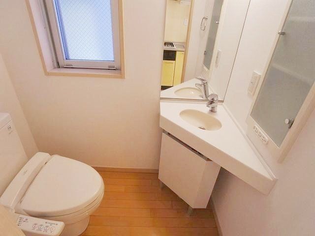 洗面設備　お部屋探しは株式会社　タウンハウジング　までお気軽にお問合…