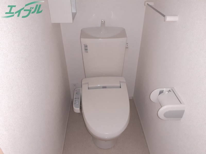 トイレ　同型参考写真