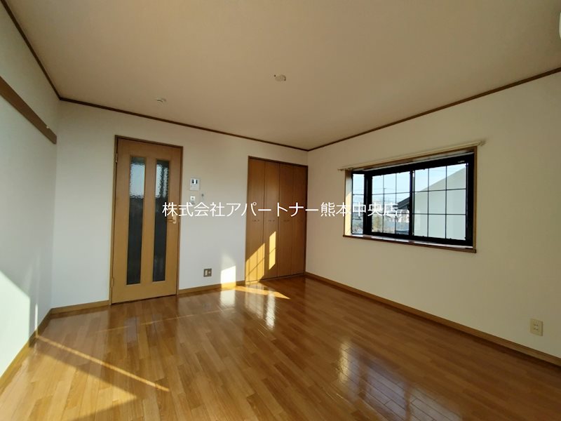 居室・リビング　明るいお部屋です。