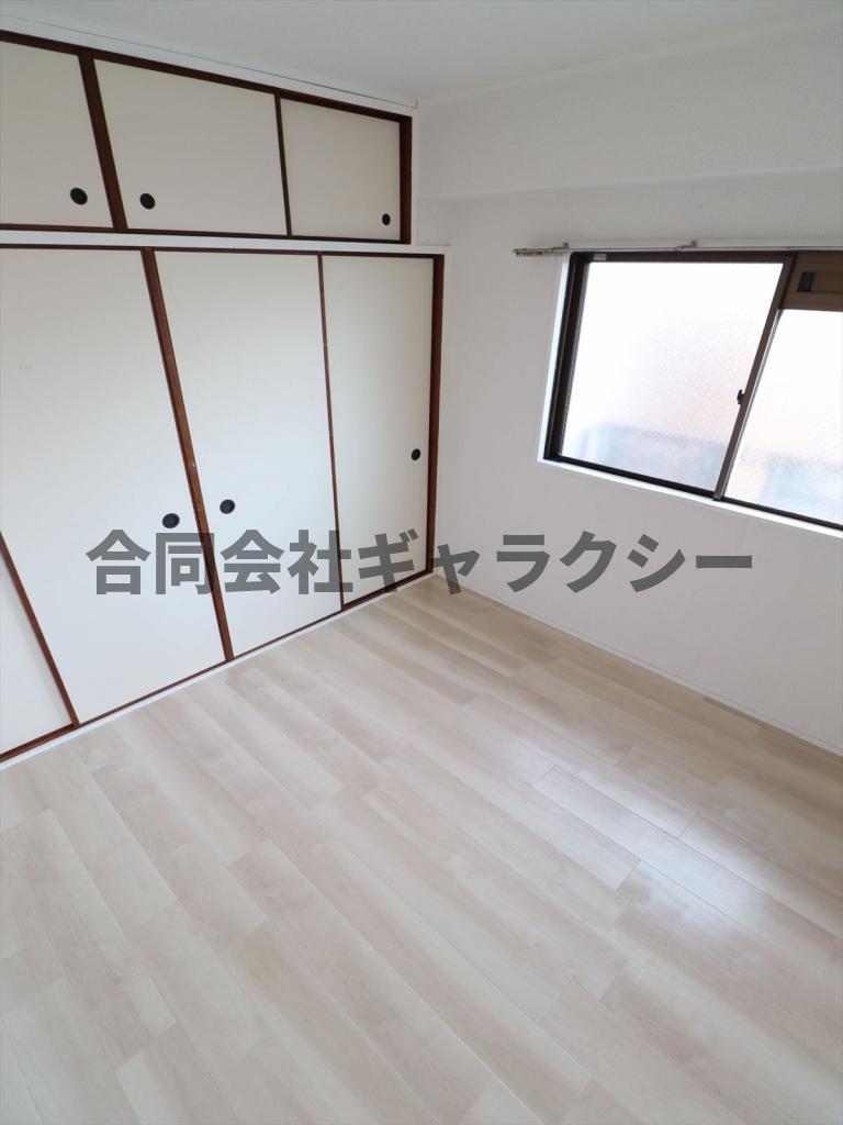 その他　4.5帖の洋室です