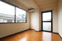 居室・リビング　２面採光の明るいお部屋です♪