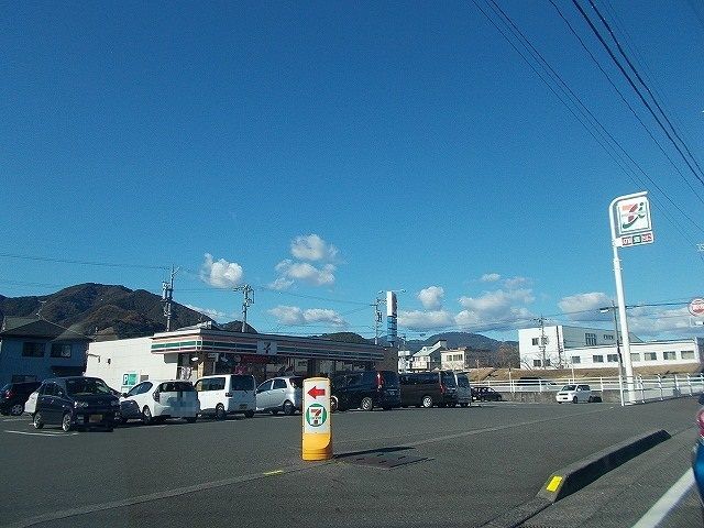コンビニ　セブンイレブン静岡新伝馬店（コンビニ）まで700m