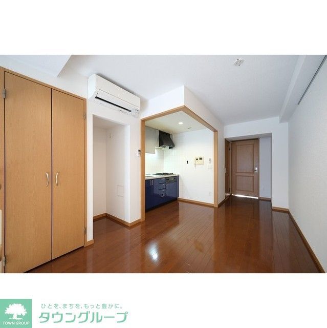 レジデンスシャルマン月島の居間写真