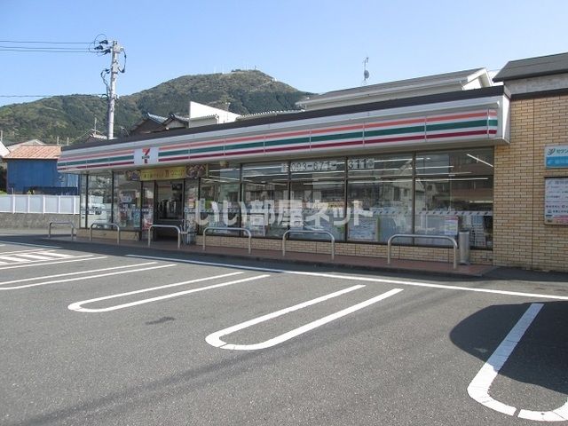 コンビニ　セブンイレブン 八幡紅梅1丁目店（コンビニ）まで444m