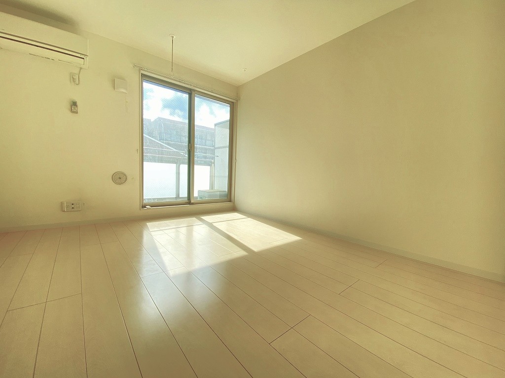 居室・リビング　※別部屋参考写真