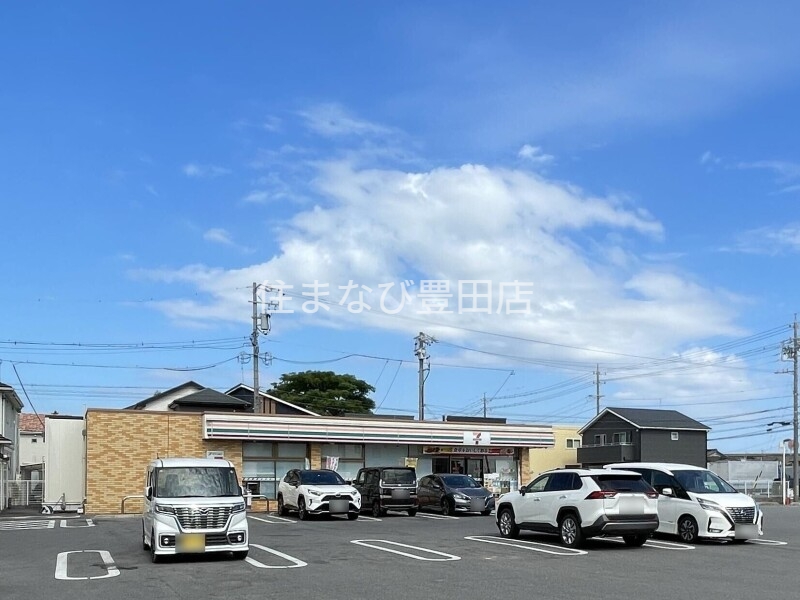 コンビニ　セブンイレブン高浜呉竹町店（コンビニ）まで686m