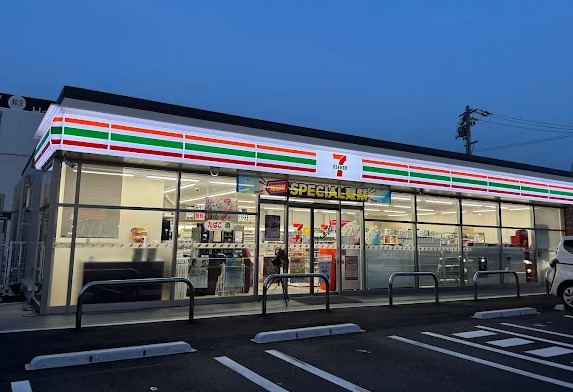 コンビニ　セブンイレブン 北名古屋井瀬木店（コンビニ）まで2737m
