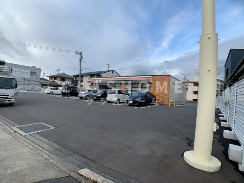 コンビニ　セブンイレブン 知立鳥居一丁目店（コンビニ）まで410m