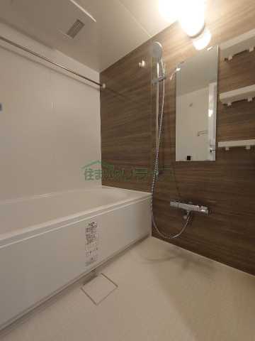 バス・シャワールーム　別部屋の参考写真になります。