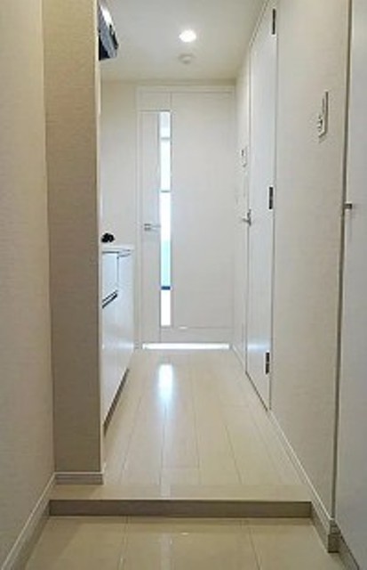 玄関　別部屋同仕様タイプ