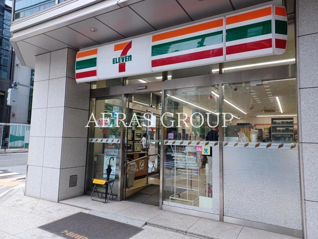 コンビニ　セブン-イレブン 日本橋堀留町２丁目店（コンビニ）まで128m