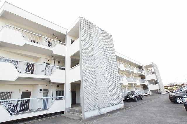 建物外観　～しっかりとした建物です～