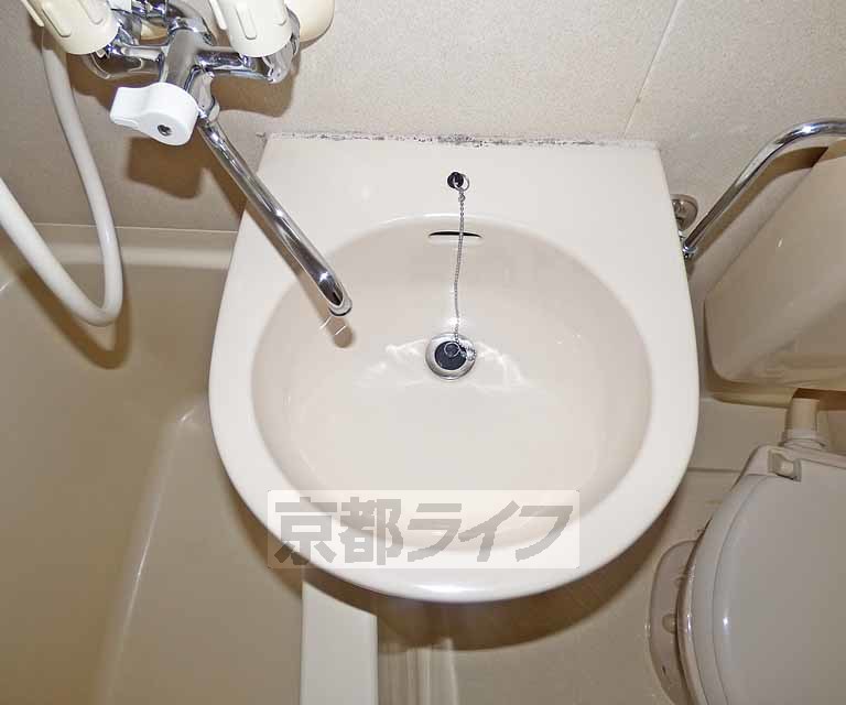 洗面設備　洗面台です。