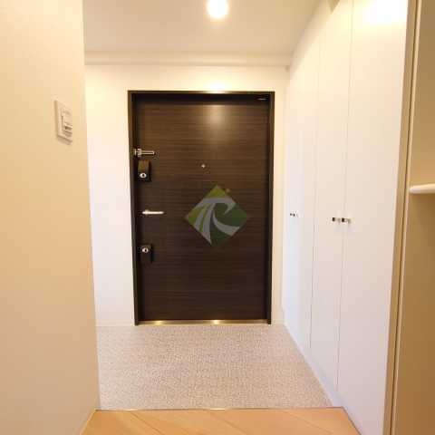 AELL南荻窪の玄関写真