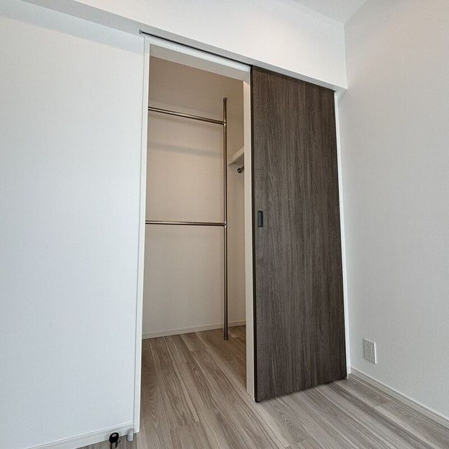 収納　写真は同タイプ住居です。