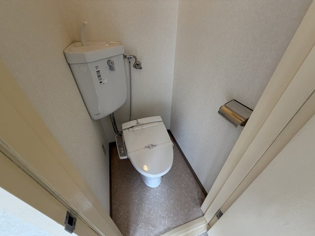 トイレ　シンプルで使いやすいトイレです