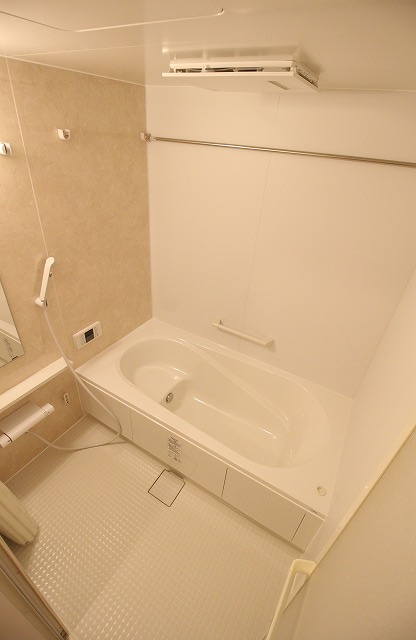 バス・シャワールーム　別の部屋の写真です