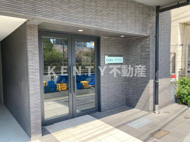 エントランス　落ち着いたエントランスです