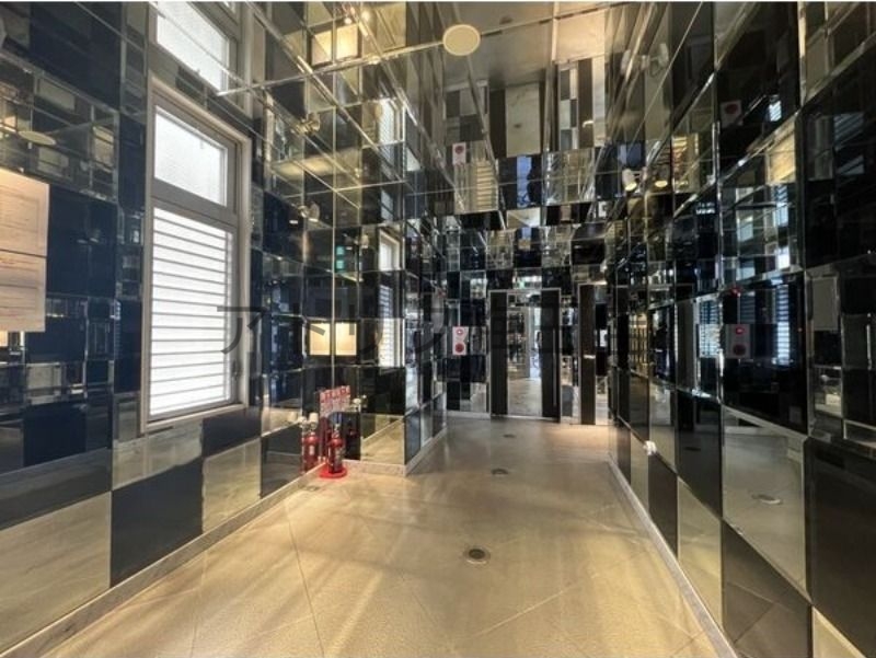 地下鉄谷町線 天神橋筋六丁目駅 徒歩10分 9階建 築19年の外観写真