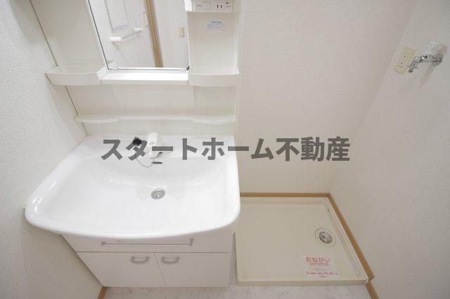 洗面設備　脱衣スペースもあります