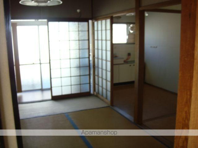 ＪＲ紀勢本線 紀和駅 徒歩27分 2階建 築54年の玄関写真