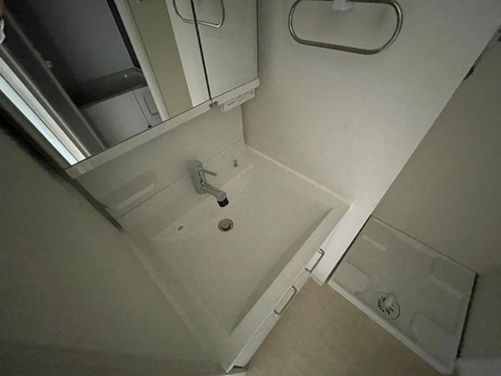 洗面設備　※別部屋の写真です