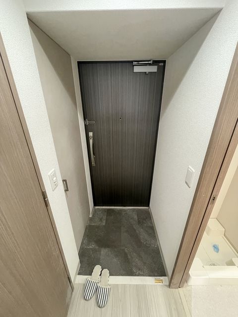ＪＲ東海道本線 摂津本山駅 徒歩12分 11階建 新築の玄関写真
